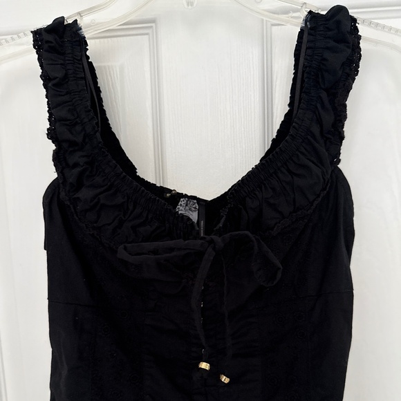 Guess Black Eyelet Inset Corset Top w/ Ruched Neckline Size M PRE-OWNED - Picture 6 of 16